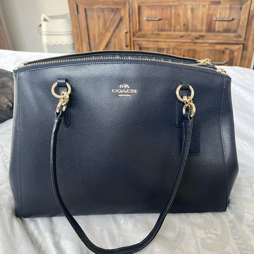 Navy blue coach handbag. 13 x 10 x 4.